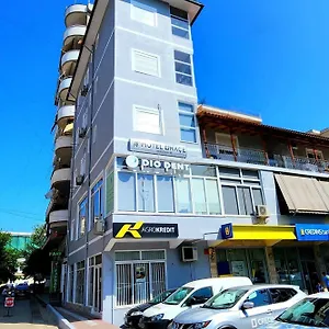 Brace Gjirokaster